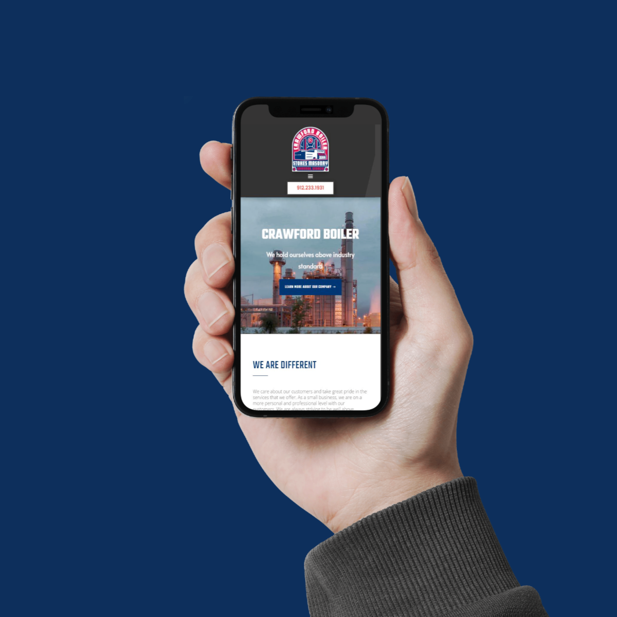 free-iphone-12-mini-mockup-scene